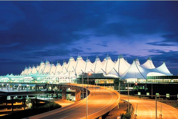 【vwin德赢官网供应海外专用膜】美国Denver国际机场候机大厅PTFE膜结构雨棚